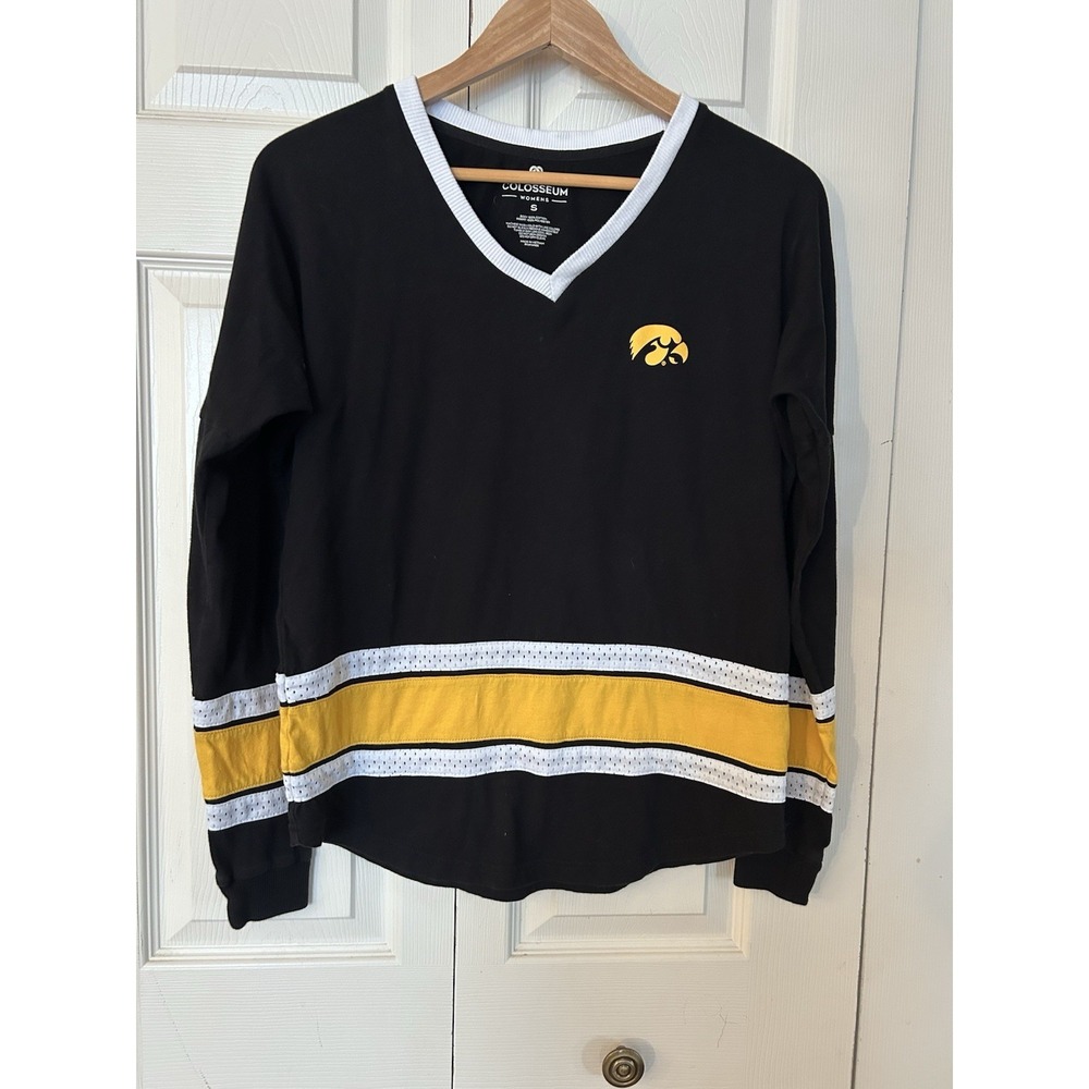Colosseum Iowa Hawkeye Long Sleeve V-neck Shirt‎